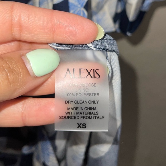 Alexis | NWOT! Randi Tropical Floral One Shoulder Maxi Dress XS - Picture 7 of 8